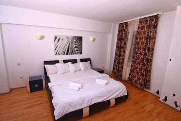 هتل Residenza Di Carbasinni