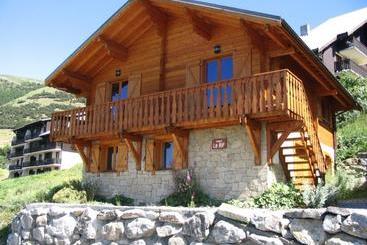 هتل Chalet Les Sapins