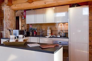 هتل Chalet Leslie Alpen