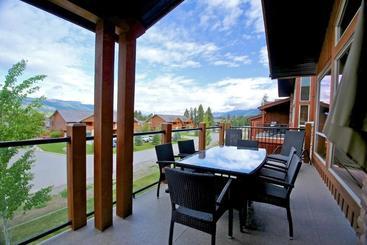 هتل The Residences At Fairmont Ridge