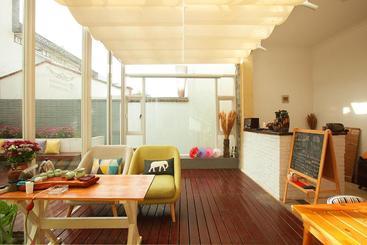 هتل Always Sunshine Inn