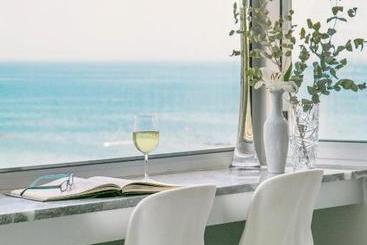 هتل City Sea Business Suites