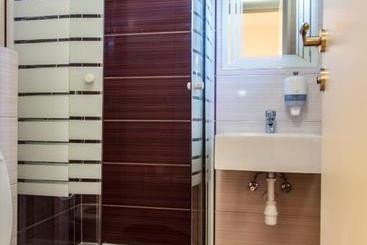 هتل Nemira Sunny Apartments
