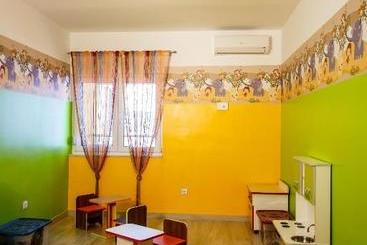 هتل Nemira Sunny Apartments
