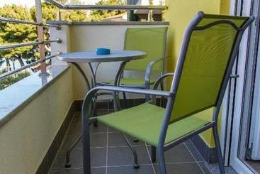 هتل Nemira Sunny Apartments