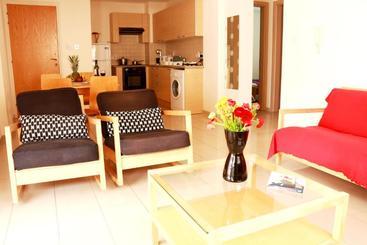 هتل Photothea Apartments