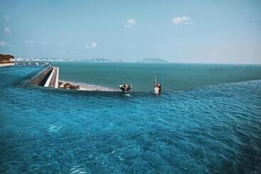 בית מלון כפרי Sanya Conifer Resort