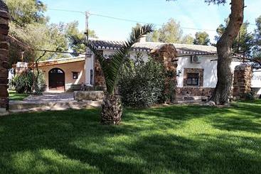 هتل Casa Rural Las Caleras