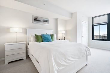 هتل Global Luxury Suites at Metropolitan South