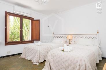 Villa Hibiscus