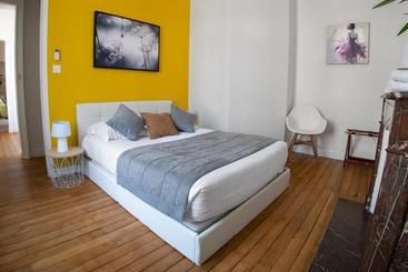 هتل Les Appartements Portail Louis