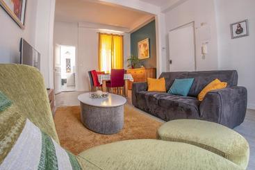 هتل Les Appartements Portail Louis