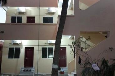 هتل Raghavi Tourist Home