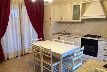 هتل Bertoletta Village Apartments