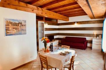 هتل Bertoletta Village Apartments
