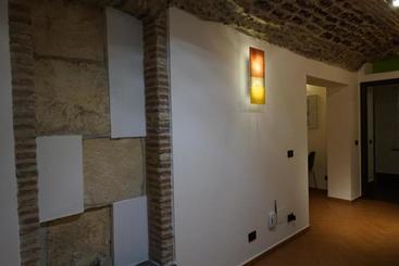 هتل Incentro Apartments