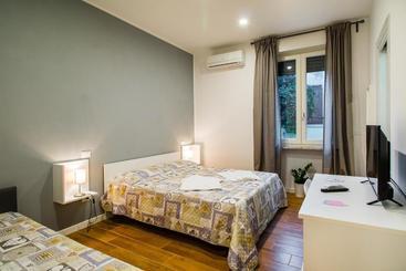 هتل Suebi Rooms