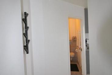 هتل Steinaskjol Apartments