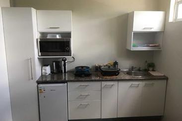 هتل Suiderhof Selfcatering