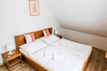 هتل Dueta Apartment