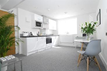 בית מלון כפרי Fox House, Studio Apartments