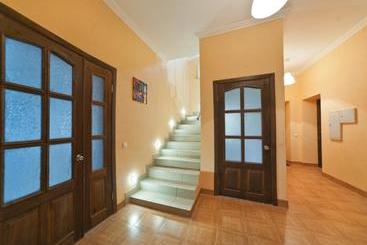 هتل Hz Hostel