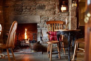 هتل The Rose & Crown