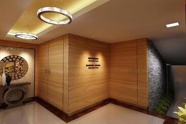 Aparthotel Fal  L.l.c