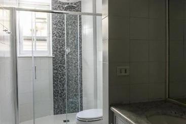 هتل B&b Piccoli Leoni