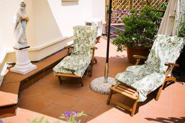 هتل Domus Socolatae Apartments&suites