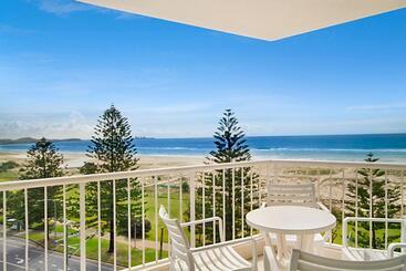 فندق Meridian Tower Kirra Beach