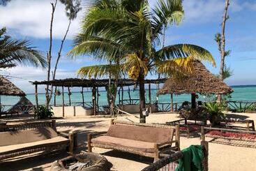 בית מלון כפרי Promised Land Lodge