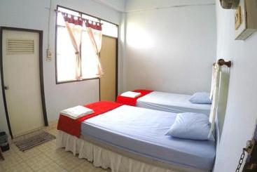 هتل Fame Guesthouse