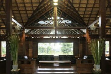 בית מלון כפרי Khanom Cabana Beach Resort