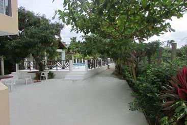 هتل Ocean Wave Villa, Negril