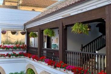 هتل Suites La Posada De Pilar