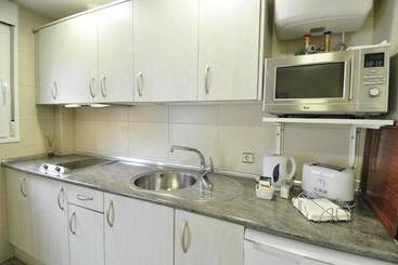 هتل Apartamentos Aralso