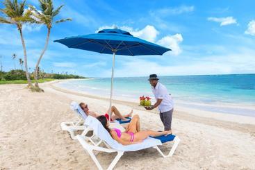 هتل Serenity At Coconut Bay All Inclusive