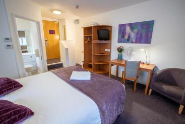 هتل Redwings Lodge Solihull