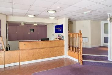 هتل Redwings Lodge Solihull