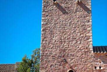 هتل Arapakis Historic Castle