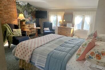 مبيت وإفطار Buttonwood Inn On Mount Surprise