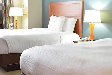 هتل The Inn At The Isle Of Capri Lake Charles