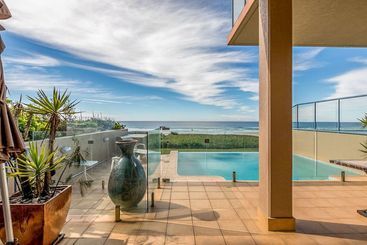 Absolute Beachfront Holiday House