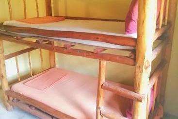 هاستل Beach Village Backpackers
