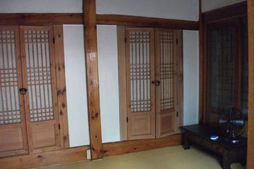 پانسیون Sarangchae Hanok Guesthouse