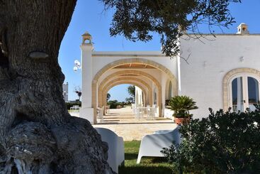 コテージ Masseria Celidonia Resort & Relax