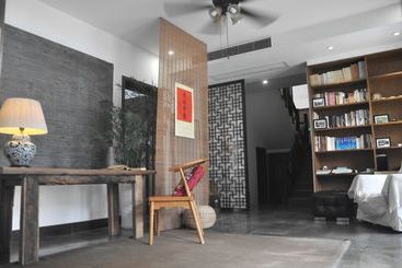 تختخواب و صبحانه Gerhouse