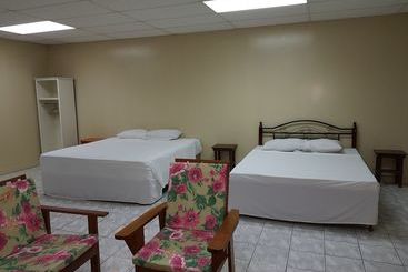 هتل Nia Mall Apartments