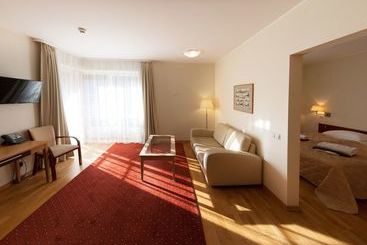 هتل Royal Spa Residence